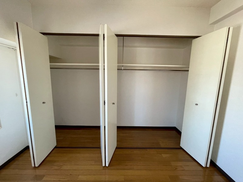 収納　クローゼットがありました。お洋服や荷物はここへ
