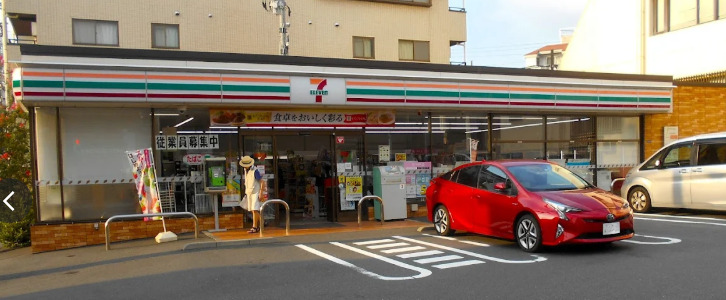 コンビニ　セブンイレブン 大田区千鳥町駅前店（コンビニ）まで143m