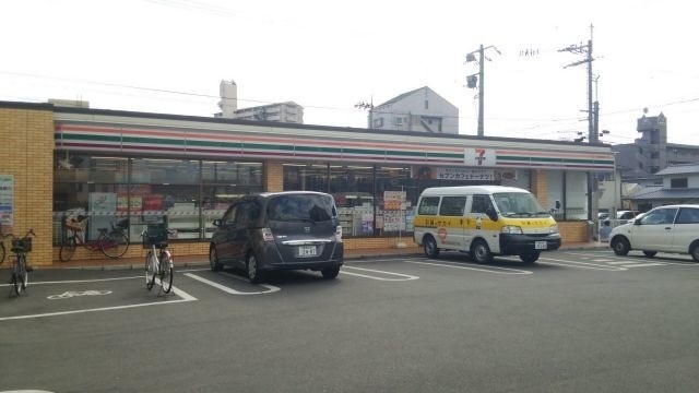 コンビニ　セブンイレブン　倉敷老松3丁目店（コンビニ）まで221m
