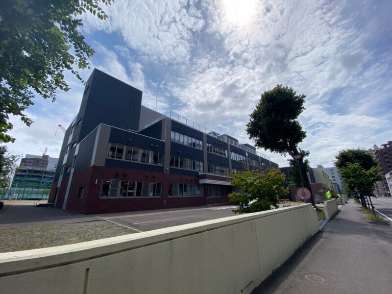 小学校　札幌市立北九条小学校（小学校）まで791m