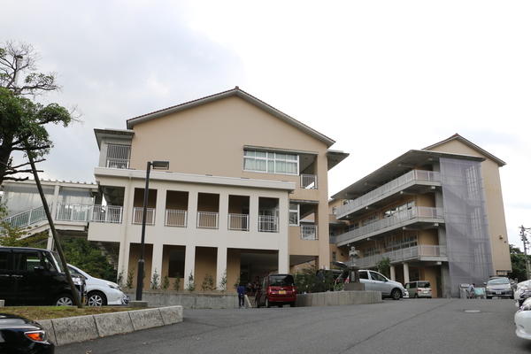 小学校　松江市立城北小学校（小学校）まで1586m