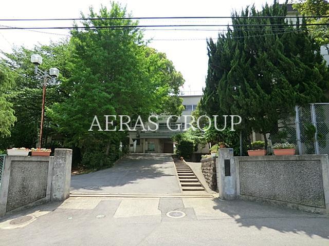 中学校　川口市立鳩ケ谷中学校（中学校）まで614m