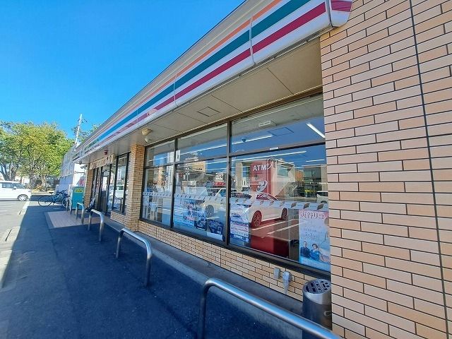 コンビニ　セブンイレブン 太田飯田町店（コンビニ）まで486m
