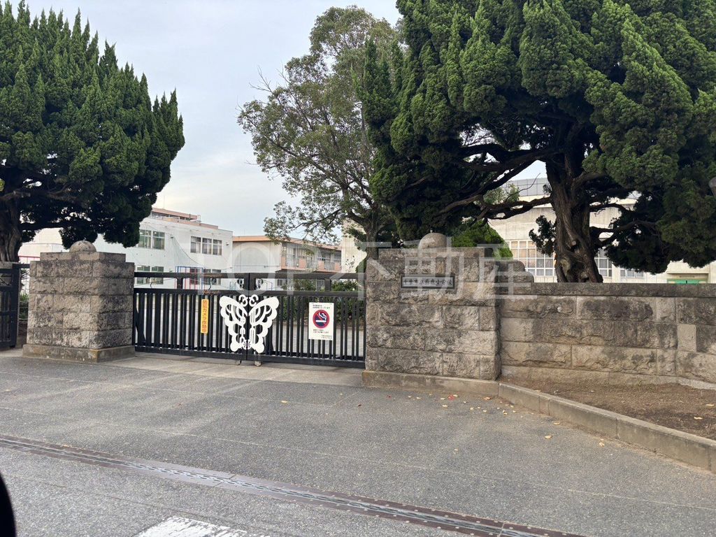 小学校　千葉市立蘇我小学校（小学校）まで340m