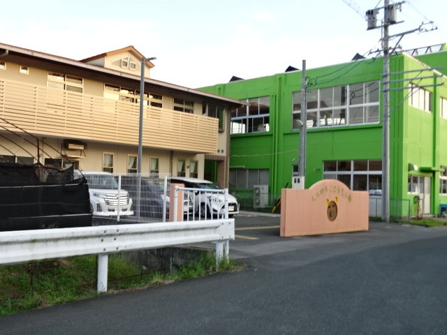幼稚園・保育園　しらゆり幼稚園（幼稚園・保育園）まで338m