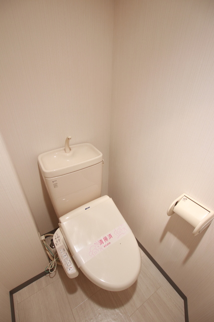 トイレ　洗浄便座付きのトイレです★