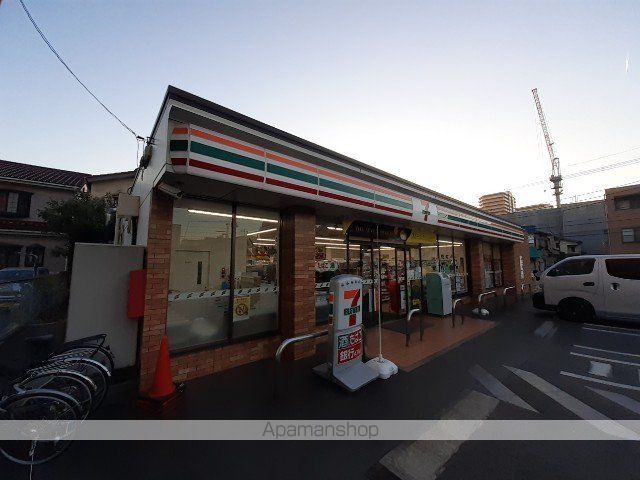 コンビニ　セブンイレブン（コンビニ）まで30m