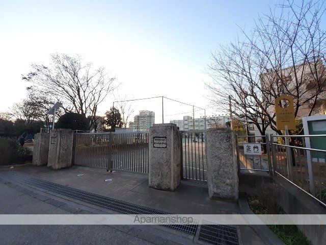 中学校　足立区立第十四中学校（中学校）まで1000m
