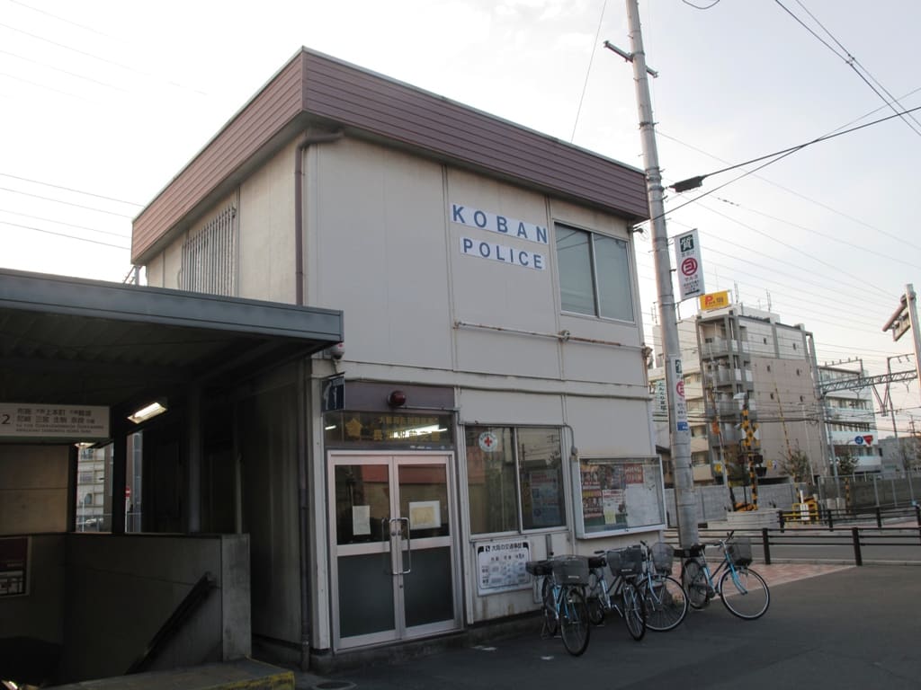 警察署・交番　布施警察署 長瀬駅前交番（警察署・交番）まで357m