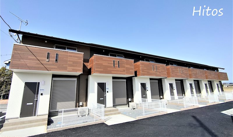 建物外観　1・2階併用のメゾネット物件です♪