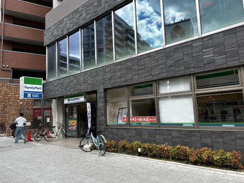 コンビニ　ファミリーマート 阪神野田店（コンビニ）まで242m