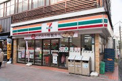 コンビニ　セブンイレブン 巣鴨地蔵通り店（コンビニ）まで185m