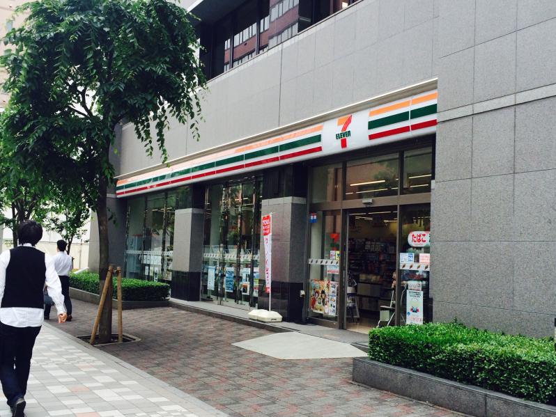 コンビニ　セブンイレブン日本橋人形町2丁目店（コンビニ）まで46m