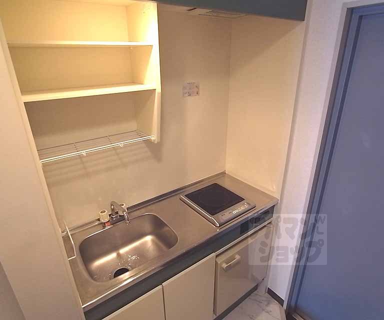 キッチン　１口ＩＨコンロ付きキッチンを完備