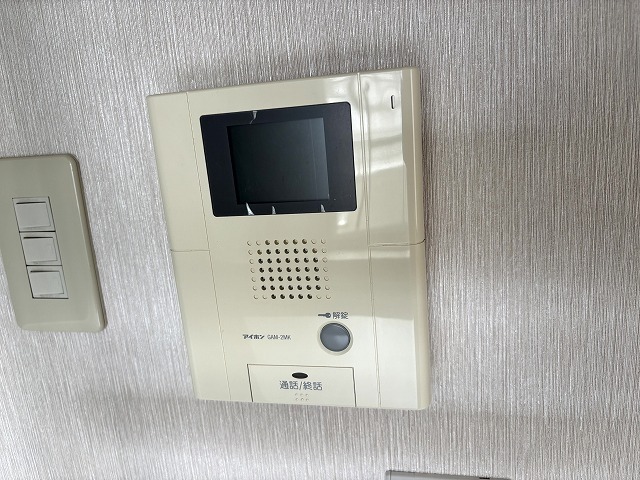 セキュリティ　モニター付インターホン