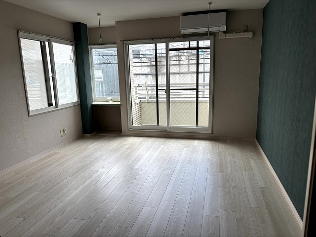 居室・リビング　角部屋・２面採光