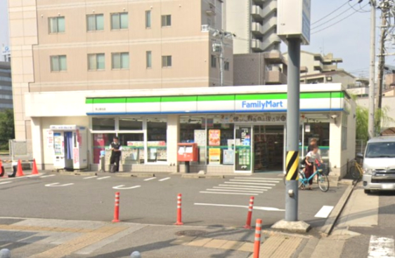 コンビニ　ファミリーマート 吹上駅北店（コンビニ）まで538m