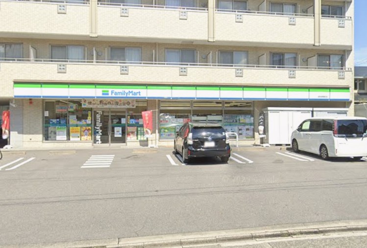 コンビニ　ファミリーマート 昭和狭間町店（コンビニ）まで729m