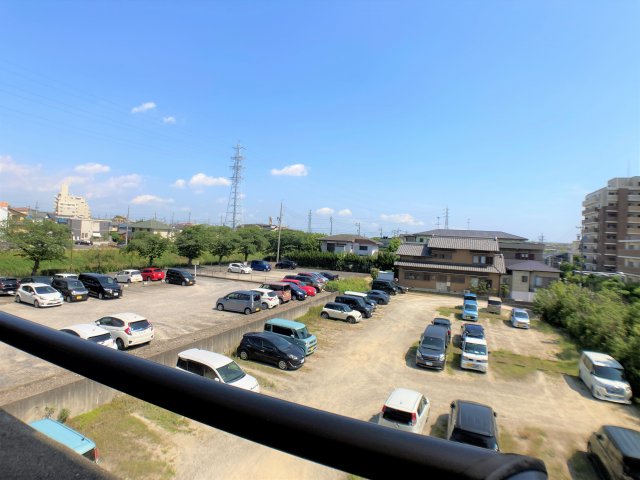 眺望　別部屋同一間取りのお写真となります。
