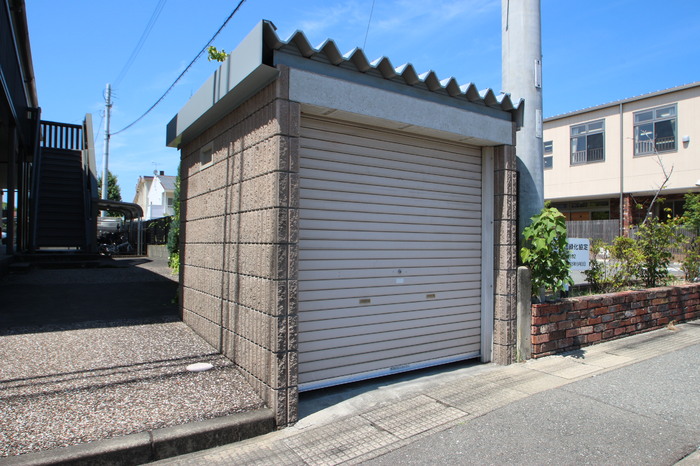 エントランス　ゴミ置場