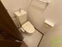 トイレ　こちらはトイレです。清潔感があり、安心して使用できます。