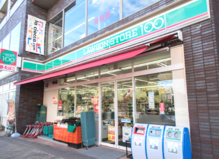 コンビニ　ローソンストア100 東大島店（コンビニ）まで150m