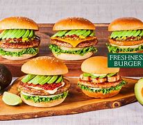 飲食店　フレッシュネスバーガー 富ヶ谷店（飲食店）まで200m