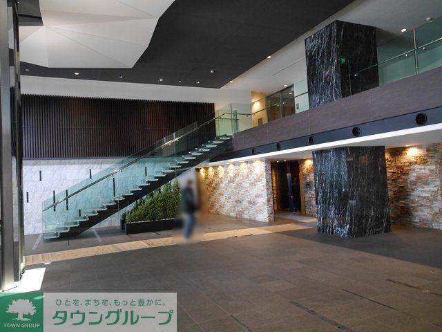 エントランス　エントランス