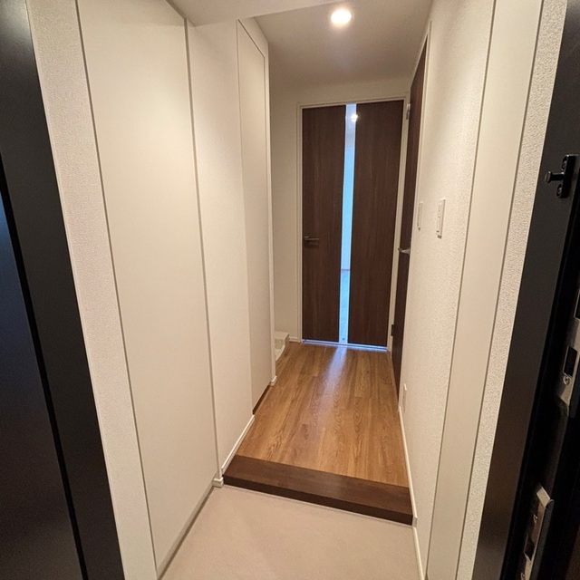 玄関　※写真は同タイプ住戸です。