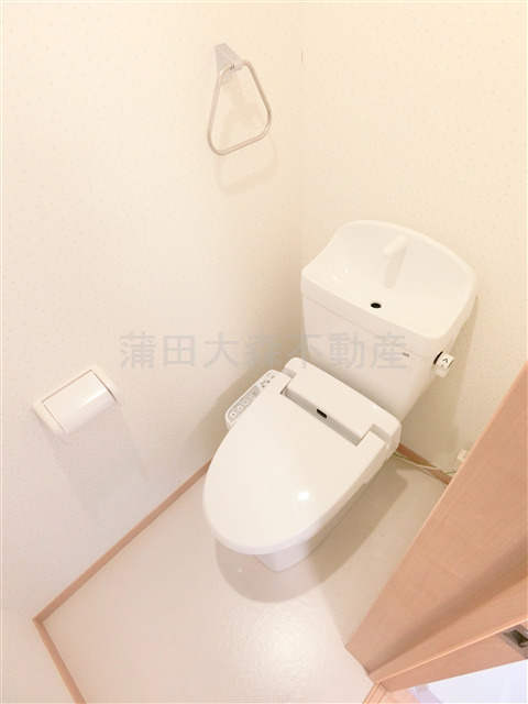トイレ　温水暖房便座付きトイレ