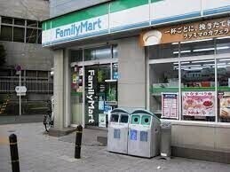 コンビニ　ファミリーマート阪神野田店（コンビニ）まで134m