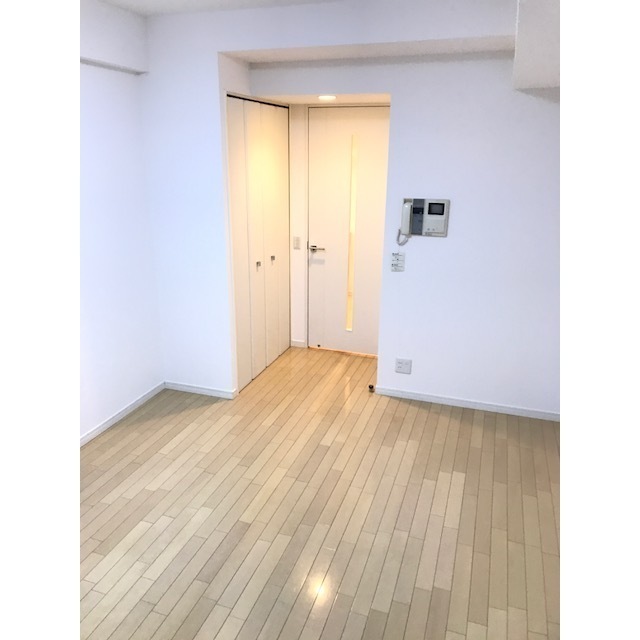 居室・リビング　※反転タイプ
