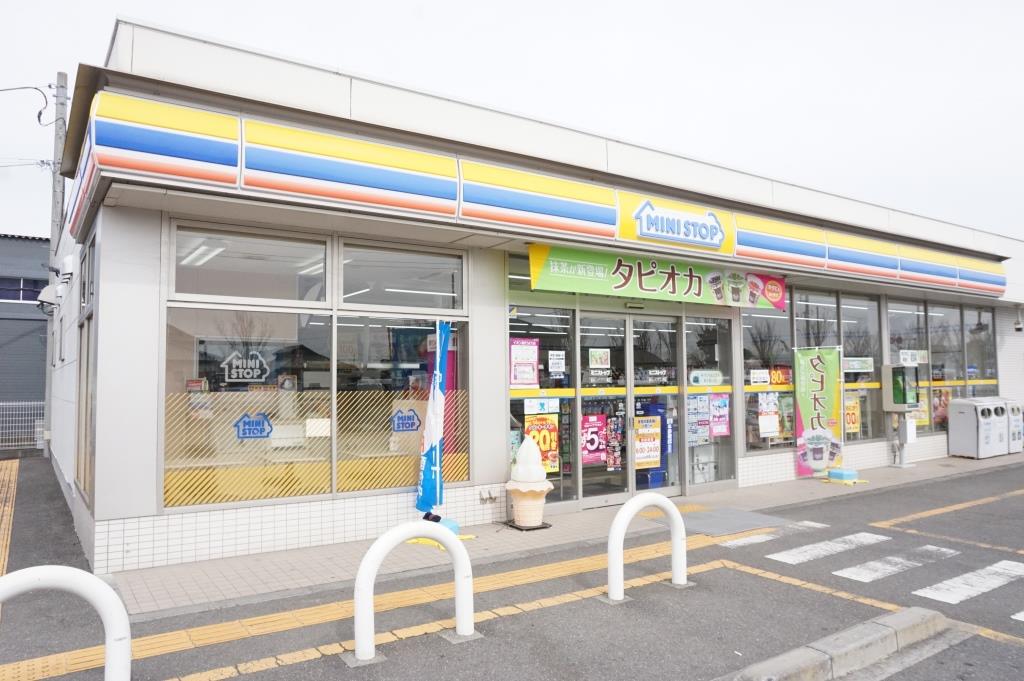 コンビニ　ミニストップ 越谷レイクタウン東店（コンビニ）まで382m