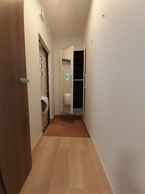 玄関　101の画像です。