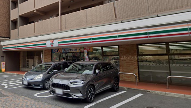 コンビニ　セブンイレブン 名古屋大須4丁目店（コンビニ）まで217m
