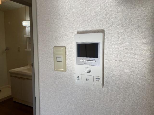 セキュリティ　モニター付きインターホン♪