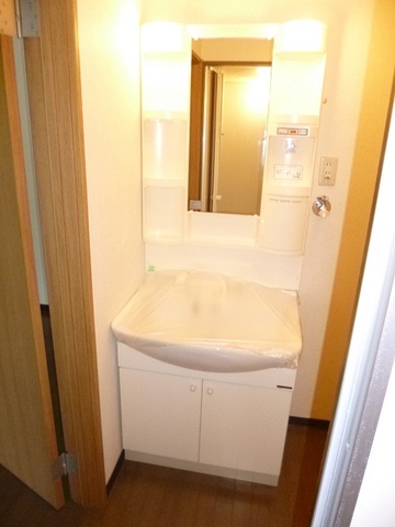 洗面設備　シャンプードレッサー。朝シャンできちゃい．．．