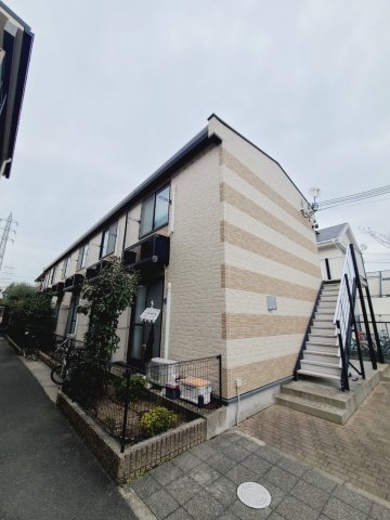 建物外観　落ち着いた雰囲気の外観です