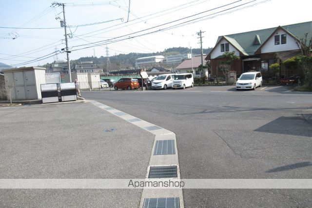 その他　前面道路（その他）まで10m