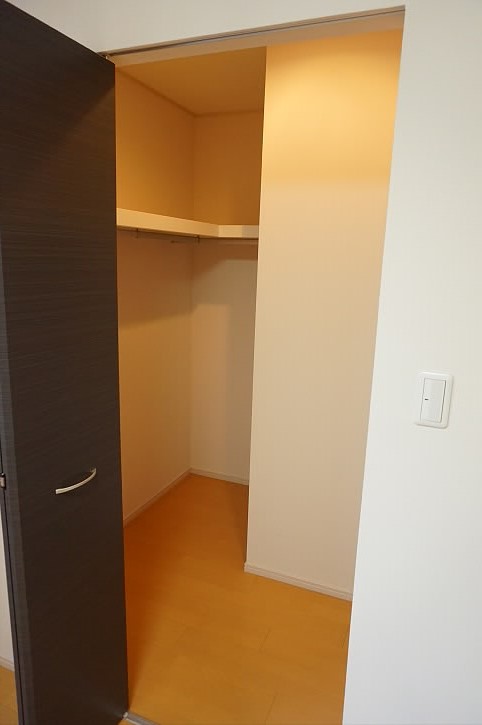 収納　反転タイプのお部屋となります。
