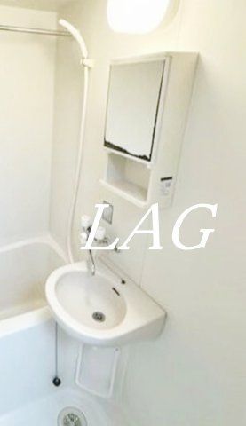 洗面設備　洗面台です。