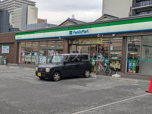 コンビニ　ファミリーマート 甲府中央二丁目店（コンビニ）まで254m