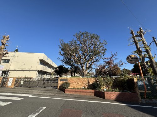 小学校　横浜市立二つ橋小学校（小学校）まで2009m