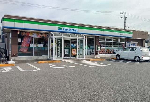 その他　ファミリーマート　印西木下店（その他）まで800m