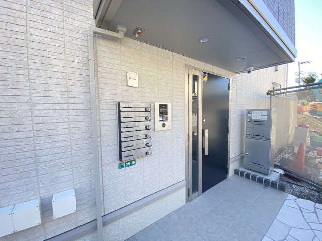 エントランス　清潔なエントランスです