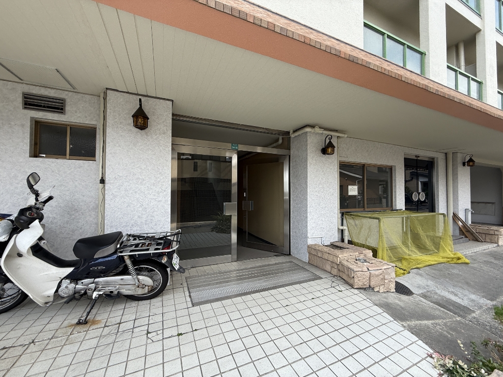 芦屋東山プリンスの外観写真