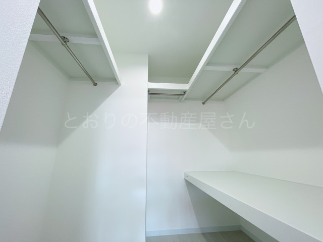 収納　ウォークインクローゼット