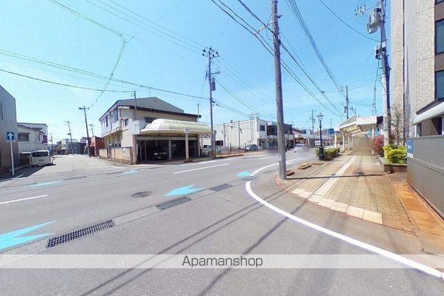 その他　側面道路（その他）まで0m
