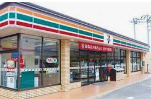 コンビニ　セブンイレブン西大井店（コンビニ）まで305m