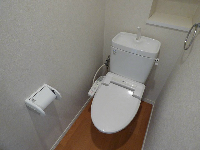 トイレ　人気設備のウォシュレット機能を標準装備★